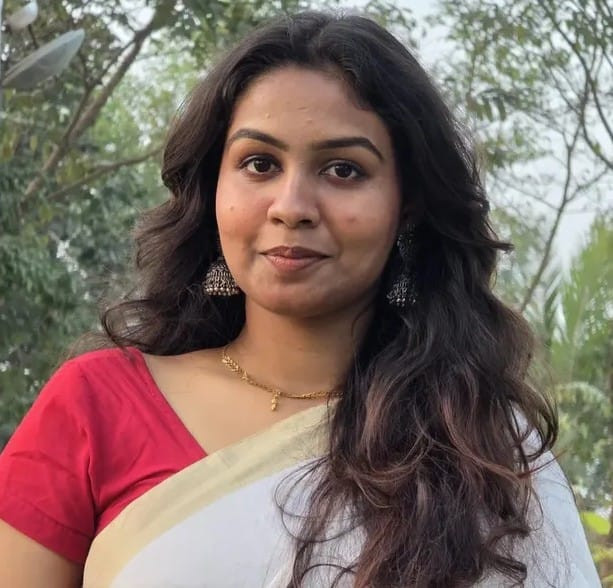 দুজনে সুখে থাক
